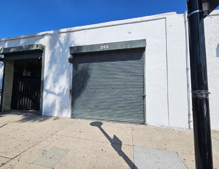 More Photos Of 247-257 W Martin Luther King Blvd, Los Angeles Manufacturing For Lease