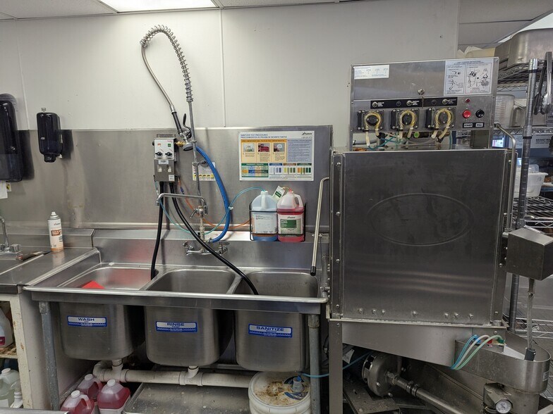 More Photos Of 24901 Red Arrow Hwy, Mattawan Restaurant For Lease