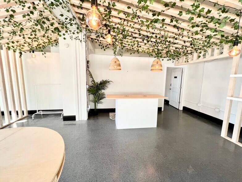 More Photos Of 1539-1541 W Burnside St, Portland Apartments For Sale