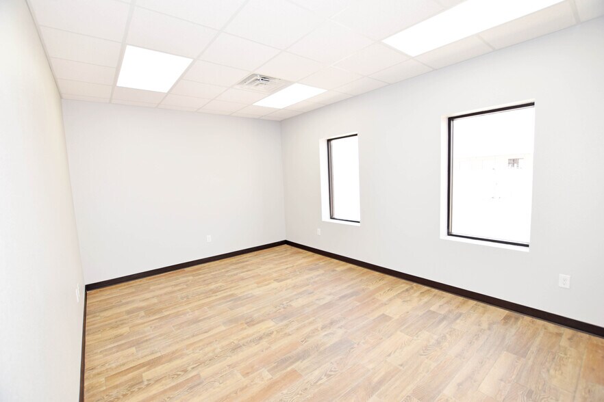 More Photos Of 13800 W Interstate 20 E, Odessa Industrial For Lease