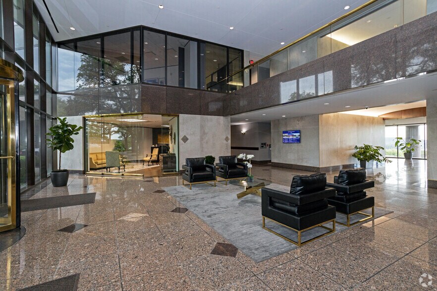 More Photos Of 6034 Courtyard Dr W, Austin Office For Lease