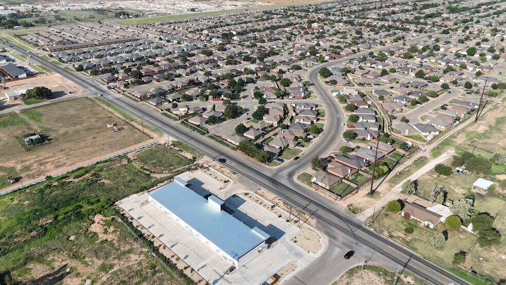 More Photos Of 10617 University Ave, Lubbock Storefront Retail Office For Lease
