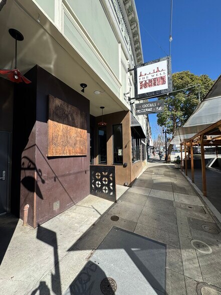 More Photos Of 3401-3411 Lakeshore Ave, Oakland Storefront For Lease