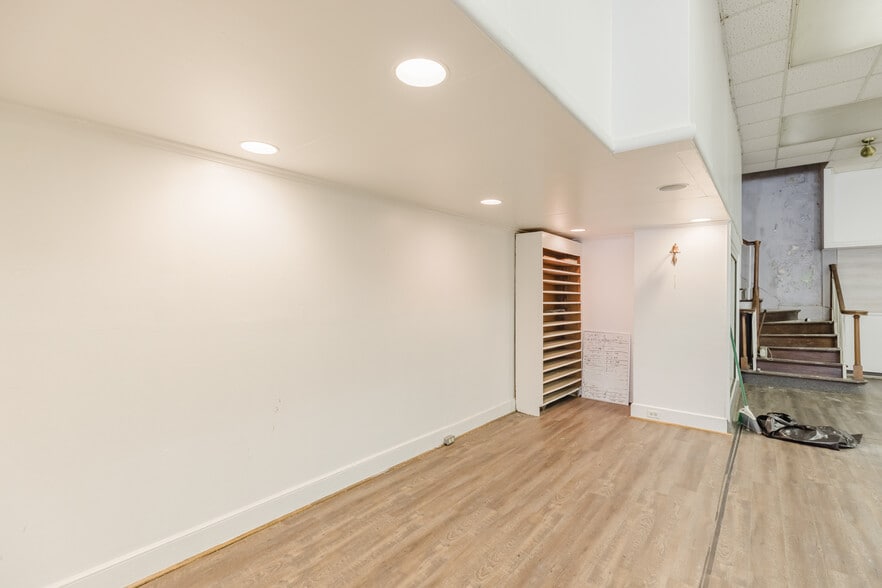 More Photos Of 217 W Lamar St, Americus General Retail For Sale