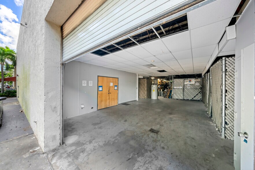 More Photos Of 6405 NW 36th St, Miami Medical For Lease