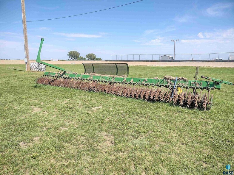 More Photos Of 1300 SE 3rd Ave, Miller Land For Sale