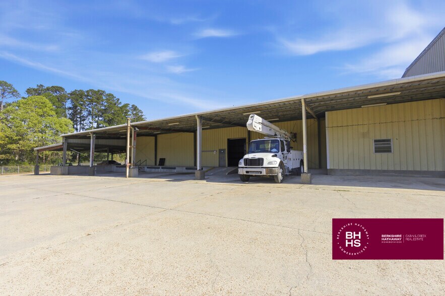 More Photos Of 3012 US-98, Mccomb Flex For Sale