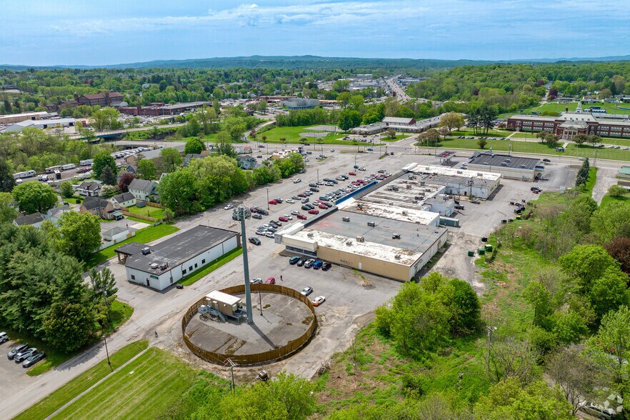 More Photos Of 26-40 Oriskany Blvd, Whitesboro Unknown For Lease