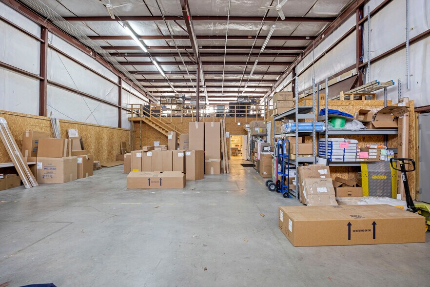 More Photos Of 1930 Deyerle Ave, Harrisonburg Freestanding For Sale