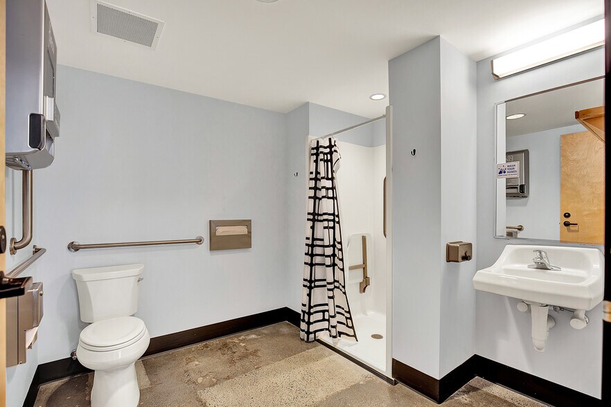 More Photos Of 454 SE 187th Ave, Portland Office For Lease