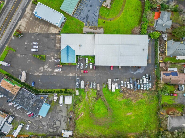 More Photos Of 555 N Pacific Hwy, Woodburn Auto Repair For Sale