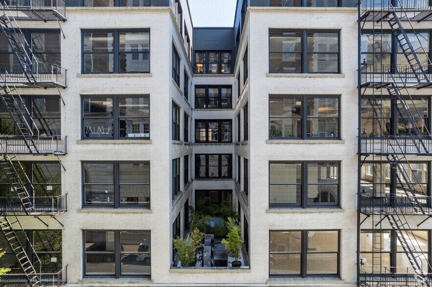 More Photos Of 225 SW Broadway, Portland Office For Lease