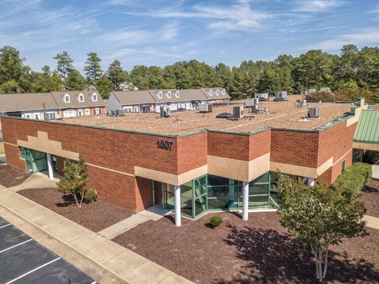 More Photos Of 1807 Huguenot Rd, Midlothian Medical For Lease