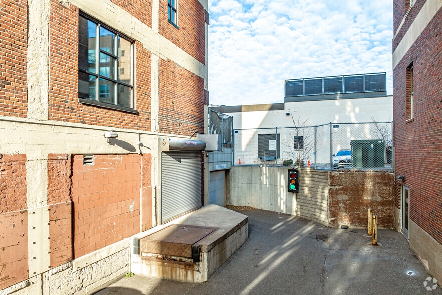 More Photos Of 718 Washington Ave N, Minneapolis Loft Creative Space For Sale