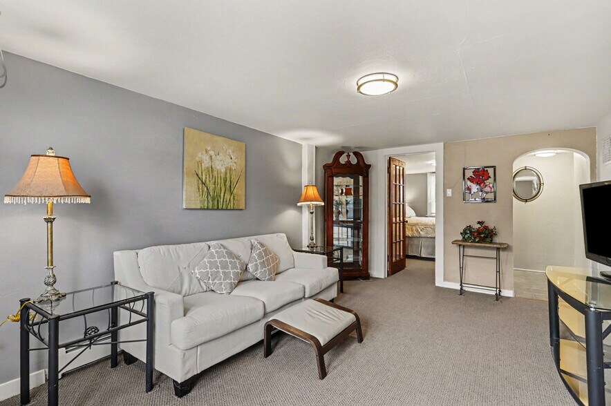 More Photos Of 1125 Maxwell Ave, Boulder Apartments For Sale