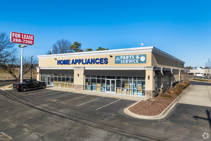 Primary Photo Of 5240 Summer Ave, Memphis Restaurant For Lease