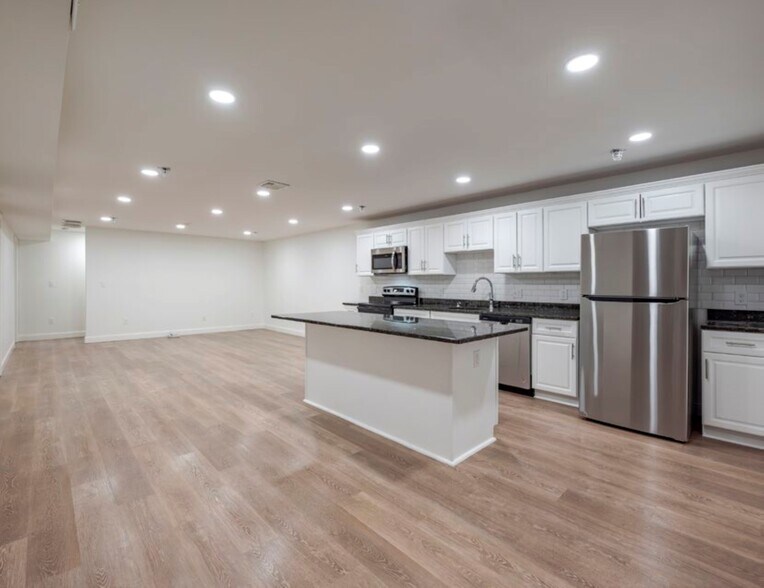 More Photos Of 160 Main St, New Britain Apartments For Sale