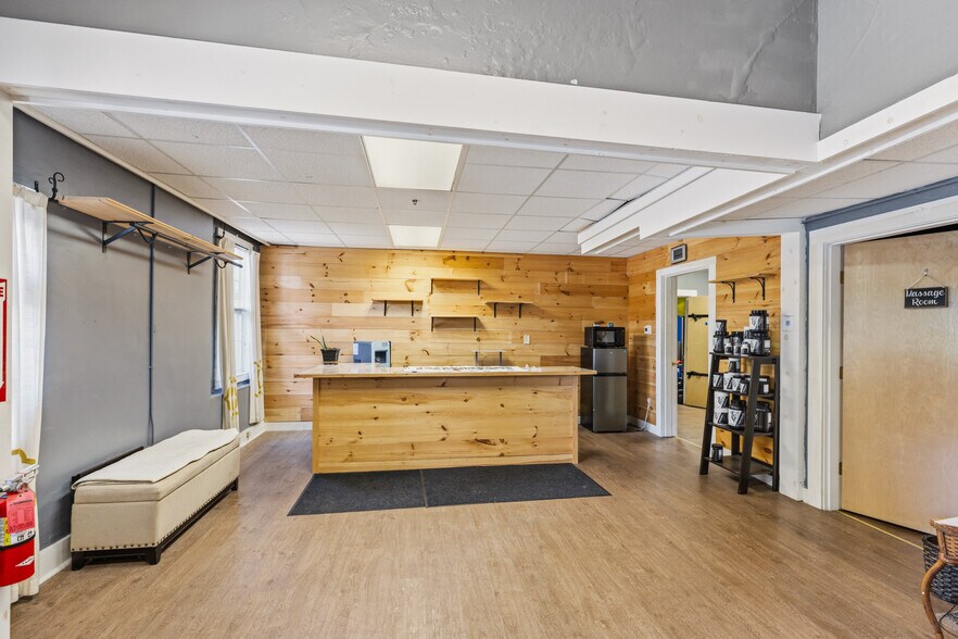More Photos Of 36 Carpenter Street St, Keene Office For Sale