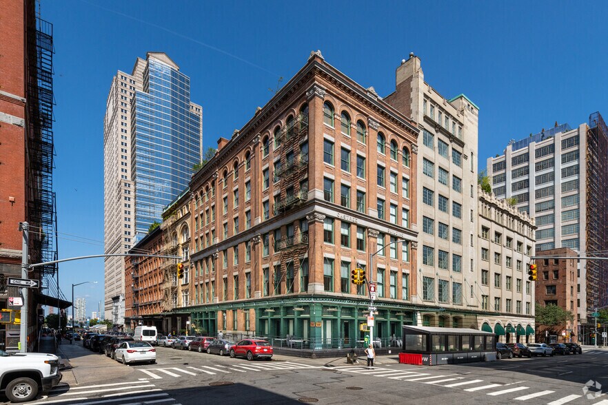More Photos Of 125 Hudson Street, New York Apartments For Lease