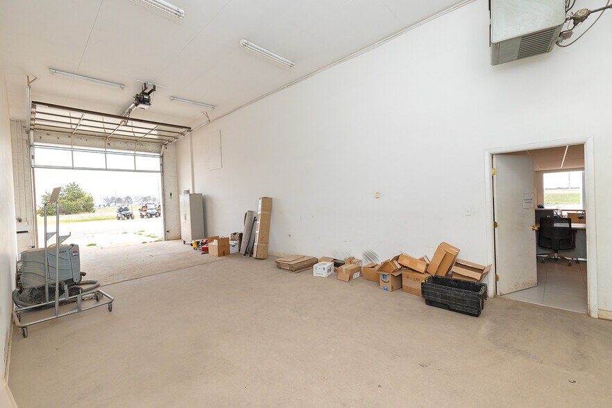 More Photos Of 890 N State Road 14, Harper Auto Dealership For Sale