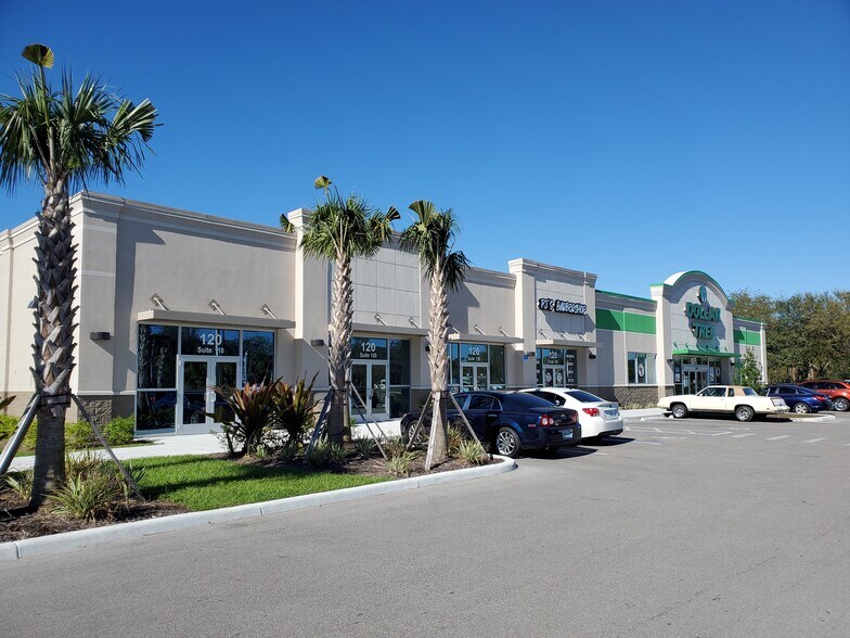 More Photos Of 120 Homestead Rd S, Lehigh Acres General Retail For Lease