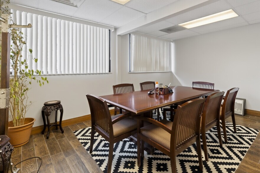 More Photos Of 1634 Downing St, Denver Medical For Lease