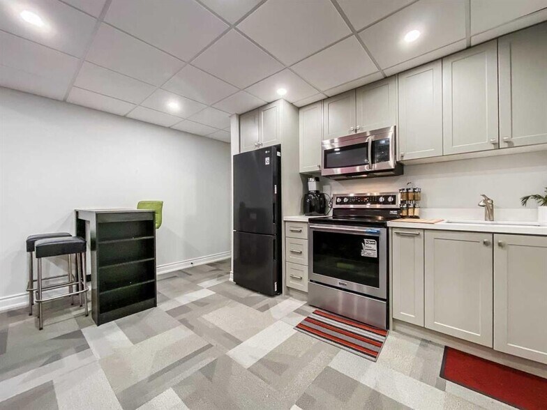 More Photos Of 388 Queen St E, Toronto Storefront Retail Office For Sale