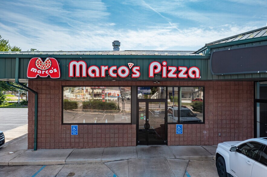 More Photos Of 111 S Indiana St, Mooresville Freestanding For Lease