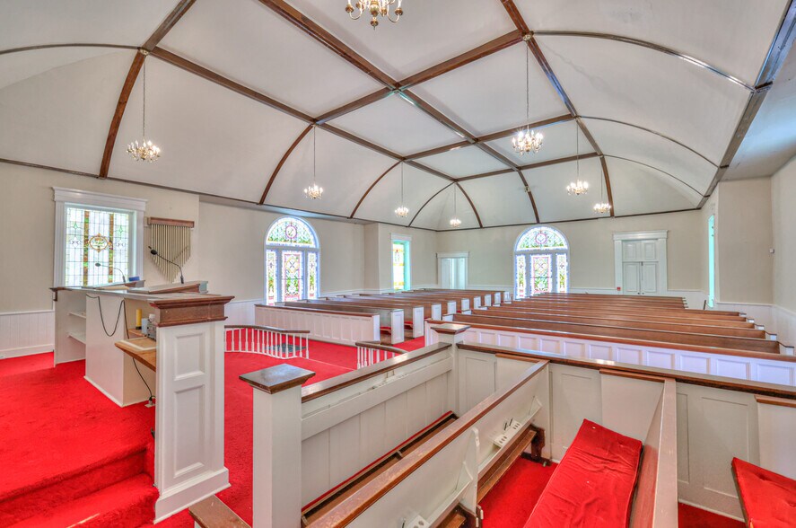 More Photos Of 228 S Military Ave, Lawrenceburg Religious Facility For Sale