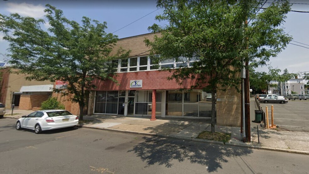 Primary Photo Of 117-119 Roosevelt Ave, Plainfield Office For Sale