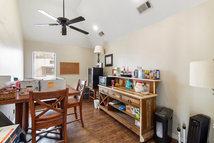 More Photos Of 2762 State Highway 21 E, Caldwell Warehouse For Sale