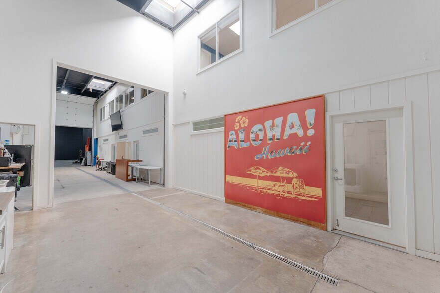 More Photos Of 99-1245 Halawa Valley St, Aiea Warehouse For Sale