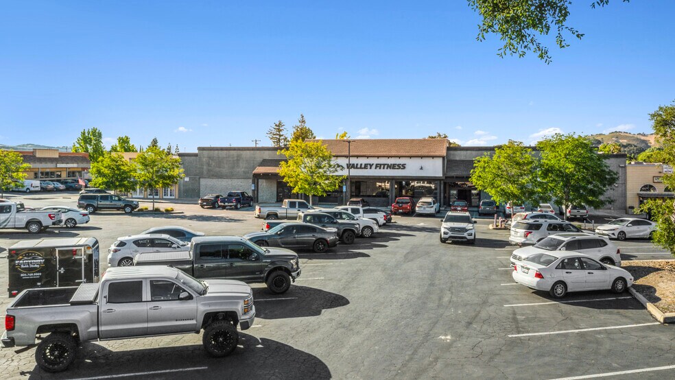 More Photos Of 8665 El Camino Real, Atascadero Health Club For Sale