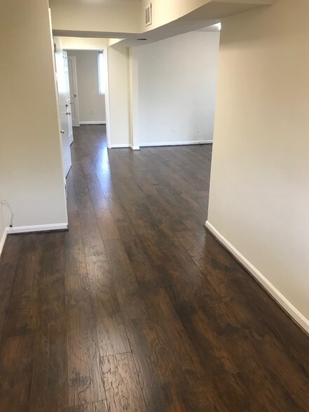 More Photos Of 1017 University Blvd E, Silver Spring Office For Sale