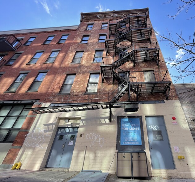 Primary Photo Of 610 Dean St, Brooklyn Apartments For Lease