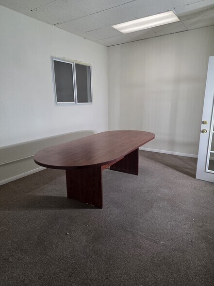 More Photos Of 44143-44147 20th St W, Lancaster Medical For Sale