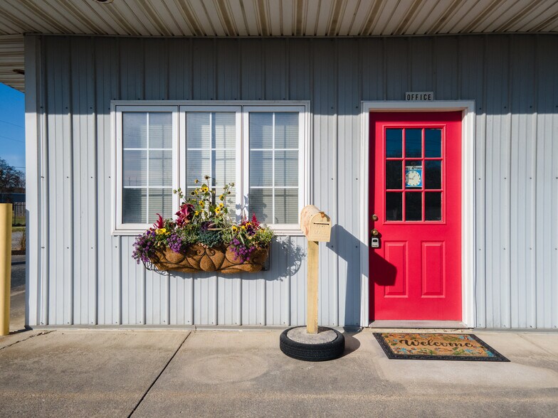 More Photos Of , Delphi Unknown For Sale