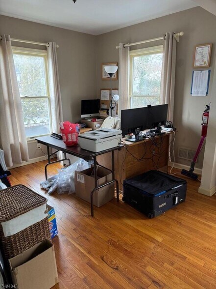 More Photos Of 630 Valley Rd, Gillette General Retail For Sale