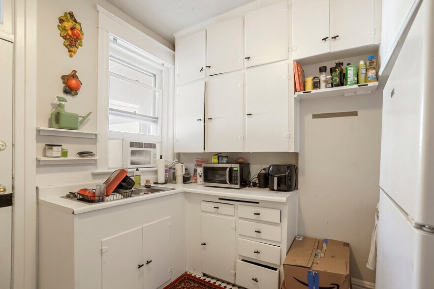 More Photos Of 1355-1365 Vine St, Denver Apartments For Sale