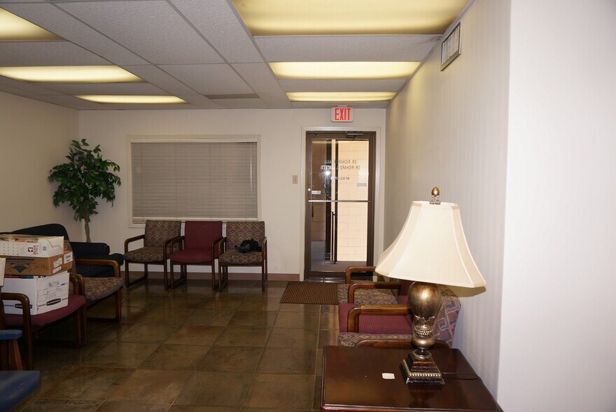 More Photos Of 3505 Behrman Pl, New Orleans Office For Sale