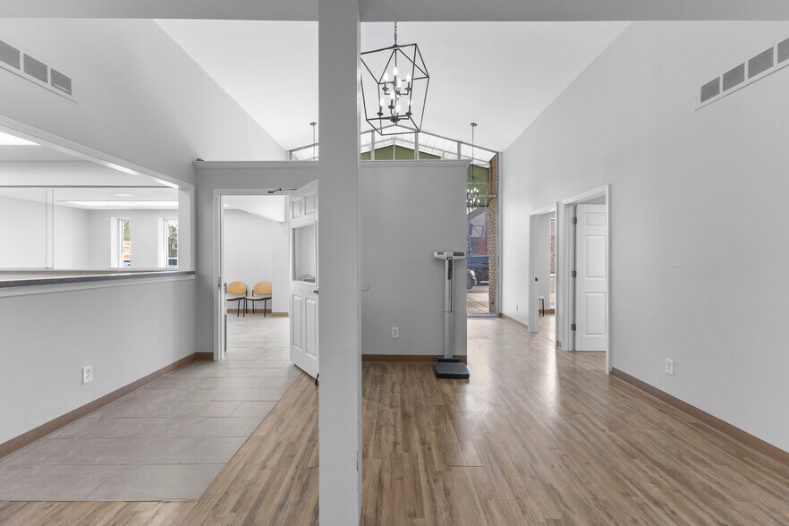 More Photos Of 17600 W Warren Ave, Detroit Office For Lease