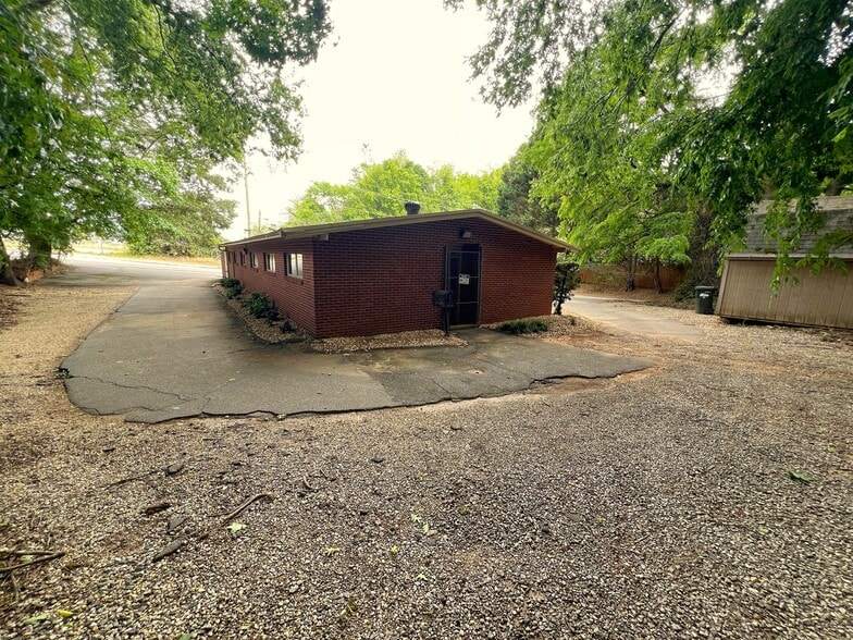 More Photos Of 4384 SE Oakdale Rd, Smyrna Office For Sale