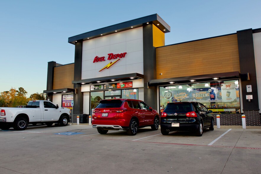 Primary Photo Of 5650 E Little York Rd, Houston Service Station For Lease