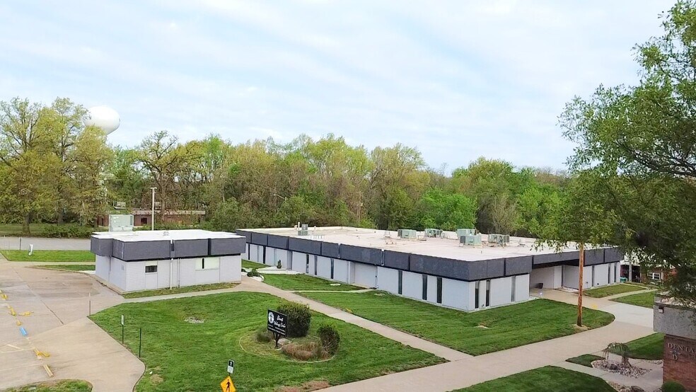 More Photos Of 1708 Jefferson Ave, Mount Vernon Office For Sale