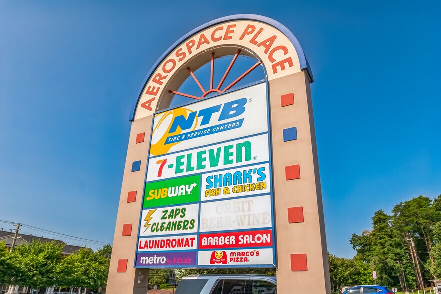 More Photos Of 9900 Greenbelt Rd, Lanham Storefront For Sale