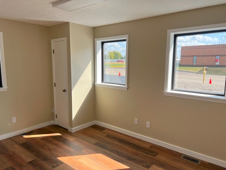 More Photos Of 2994 S County Road 25A, Troy Auto Dealership For Sale