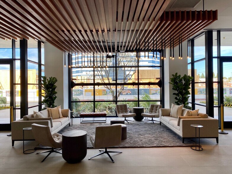 More Photos Of 990 W 190th St, Torrance Office For Lease