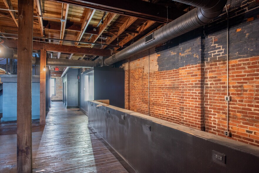 More Photos Of 225 Mason Ave, Cape Charles Storefront For Sale