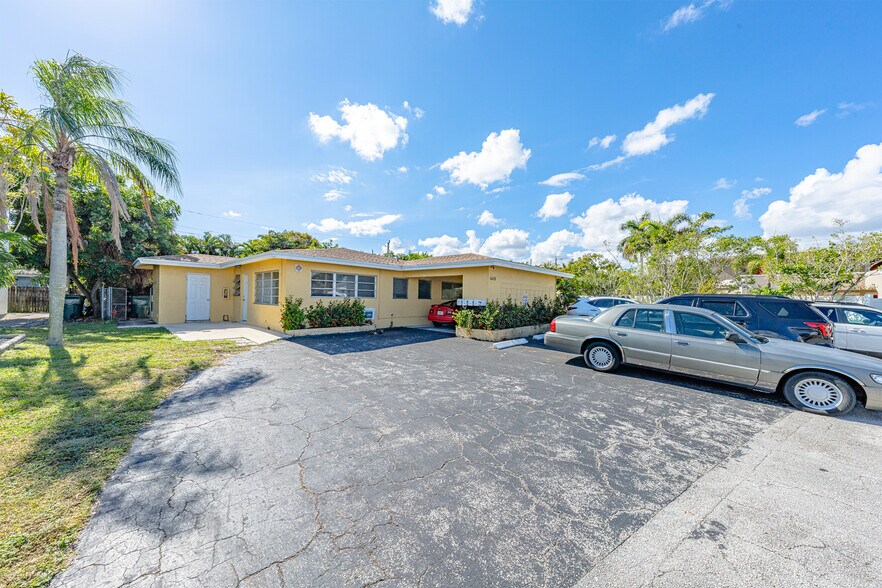 More Photos Of 4410 NE 19th Ter, Fort Lauderdale Apartments For Sale