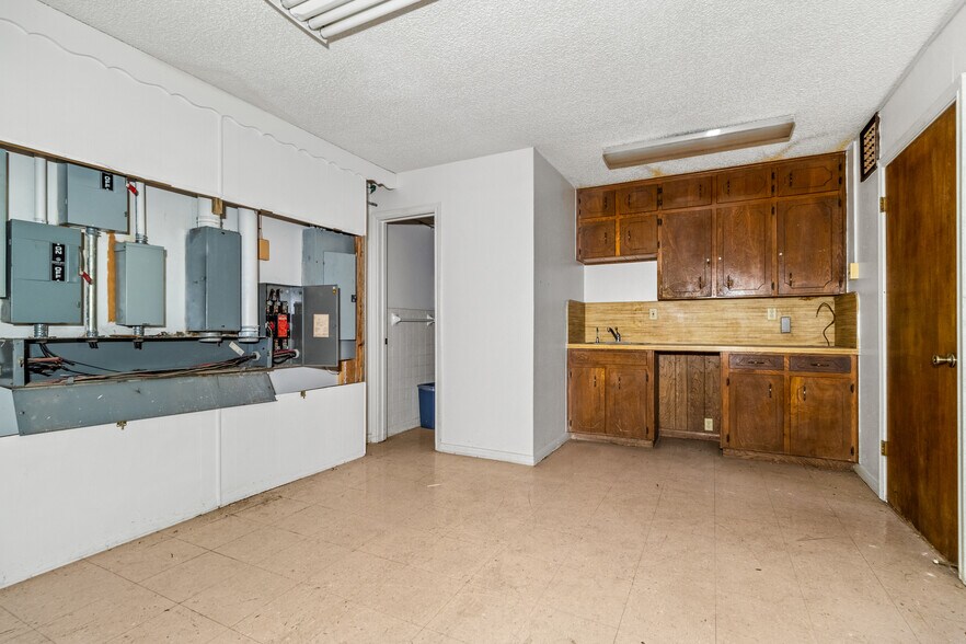 More Photos Of 2900 Trimmier Rd, Killeen Medical For Sale